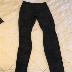 Black camo lululemon align leggings